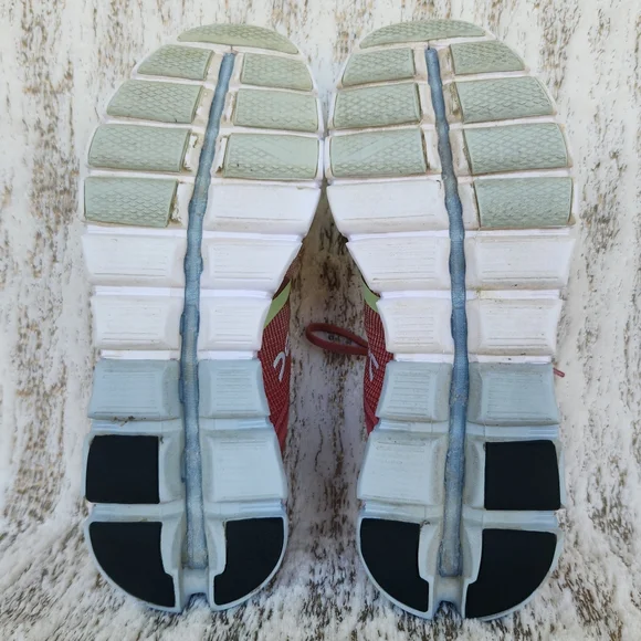 On Running "Cloudflow" Running Athletic Shoes Guava Dustrose | Women's Size 6.5 - Picture 11 of 15